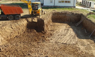 Рытье котлованов под фундамент в Борисоглебске – цена от 2636 руб. за м3 | 2Землекопа-Брс